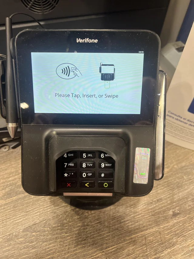 Lowe's accepts contactless payments.